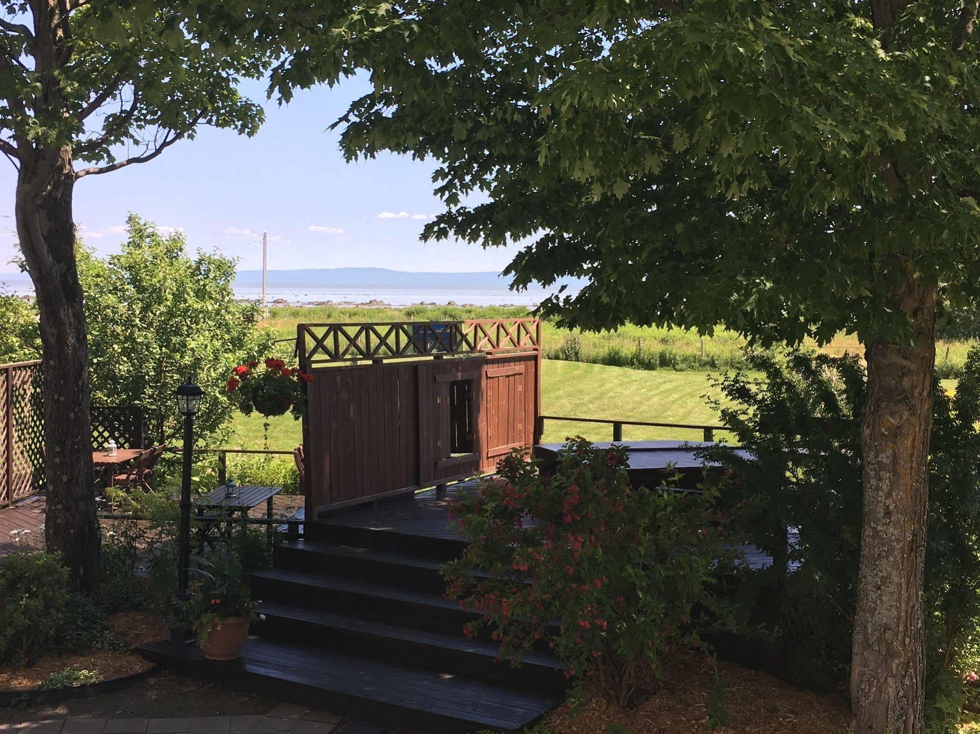 Auberge La Courtepointe Petite-Riviere-Saint-Francois Kültér fotó