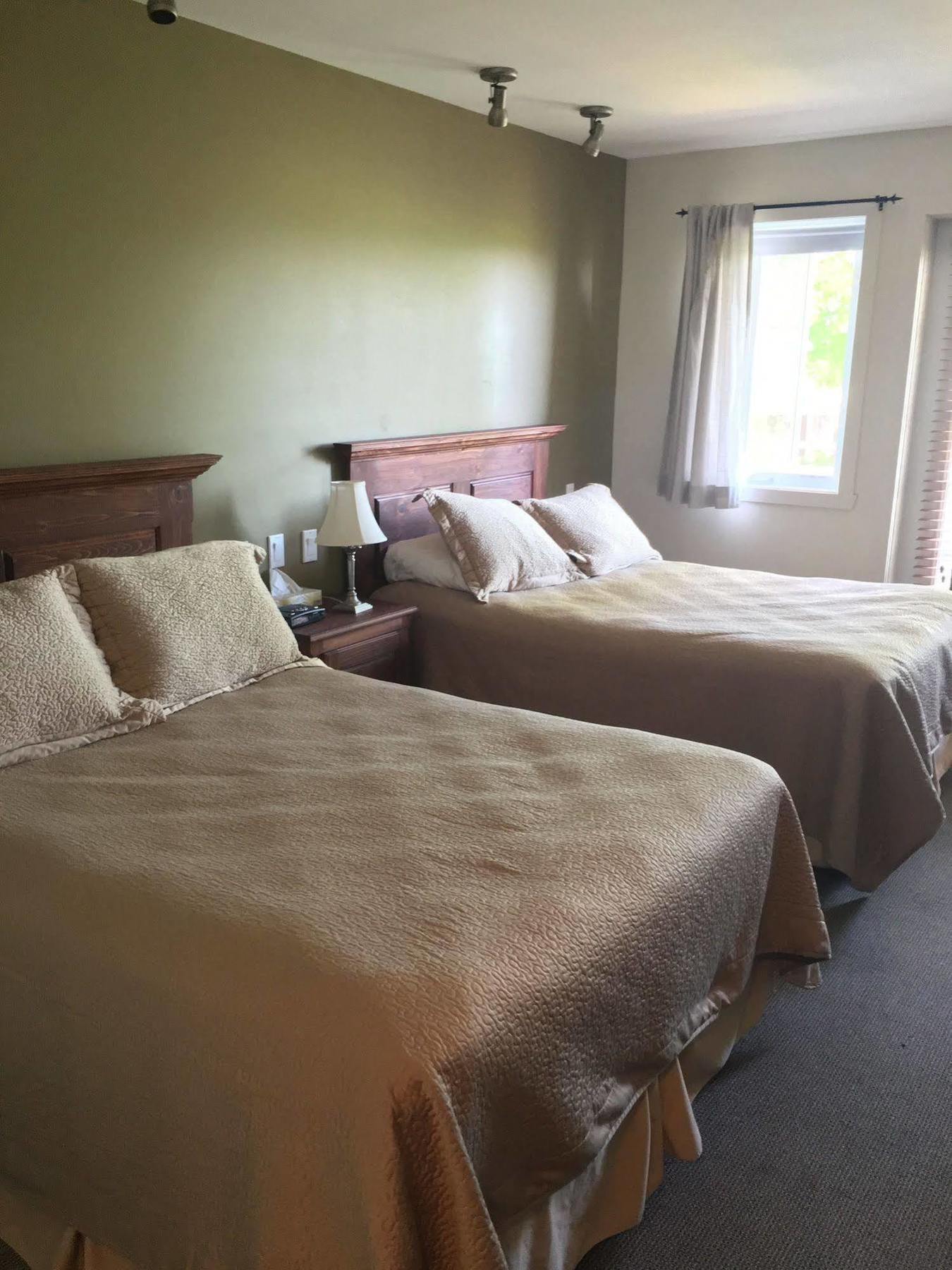 Auberge La Courtepointe Petite-Riviere-Saint-Francois Kültér fotó
