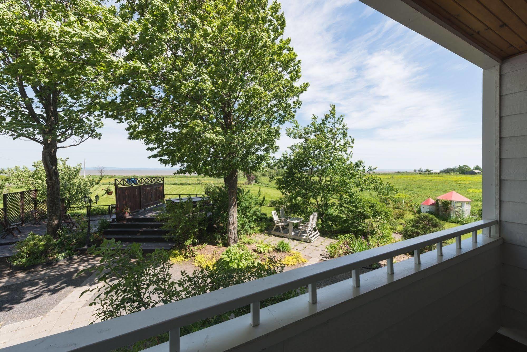 Auberge La Courtepointe Petite-Riviere-Saint-Francois Kültér fotó